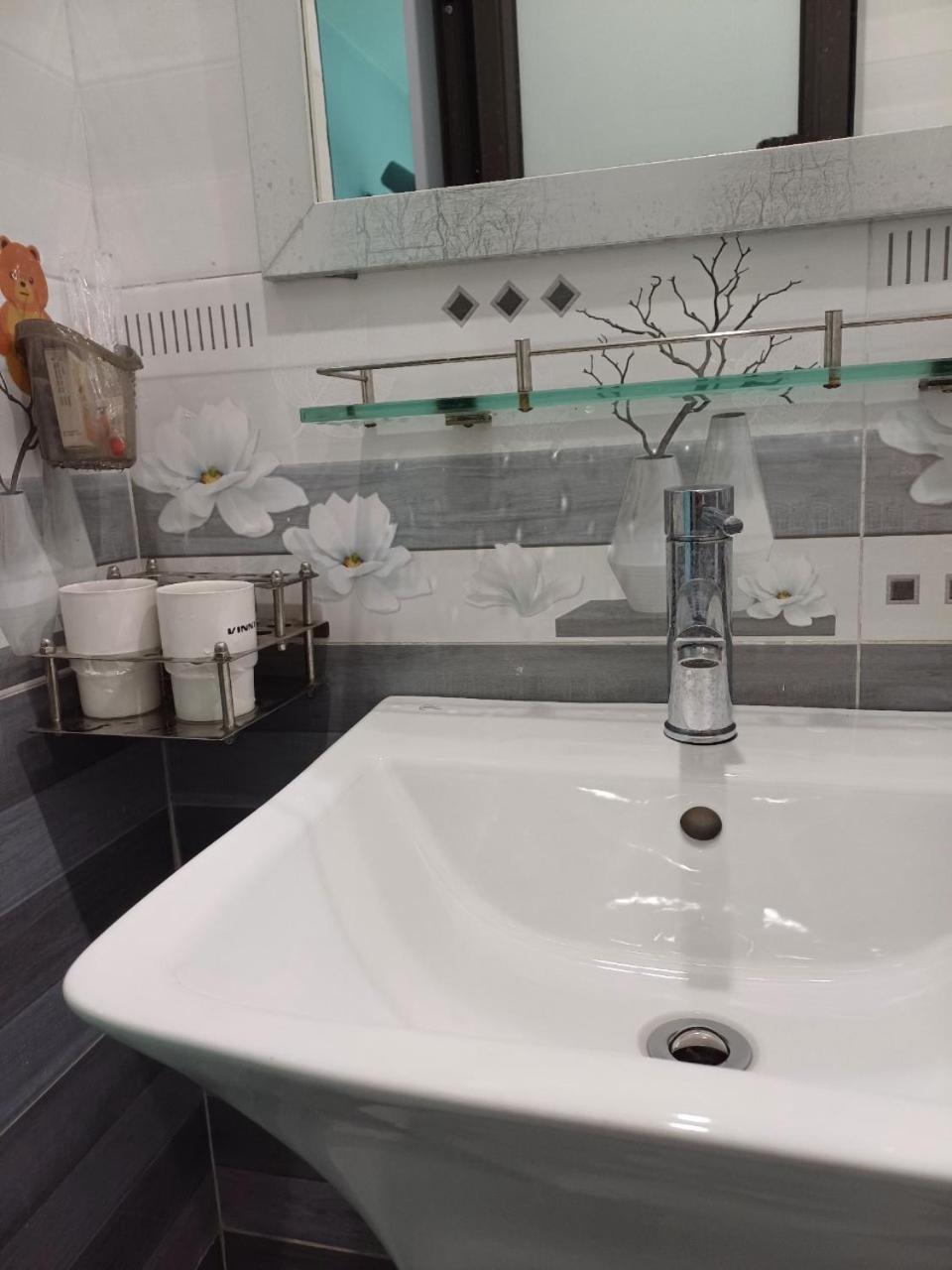 Hotel Hoa Ban Ha Noi Hanoi Eksteriør bilde
